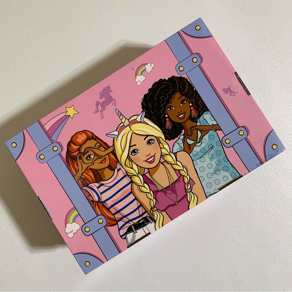 Barbie Dress-Up Trunk Set-Fits Sizes 4-6X NWT - Picture 7 of 10